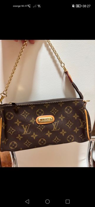 Geanta cu lant auriu