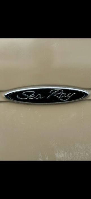 Катер SeaRay 215