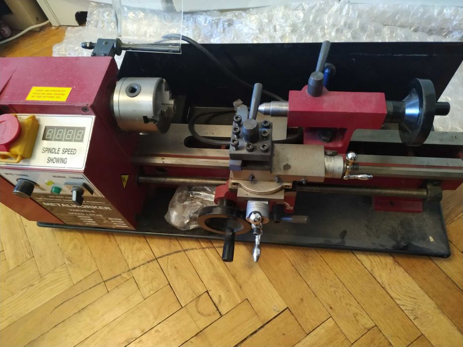 Малък нов часовникарски струг MetalWorker