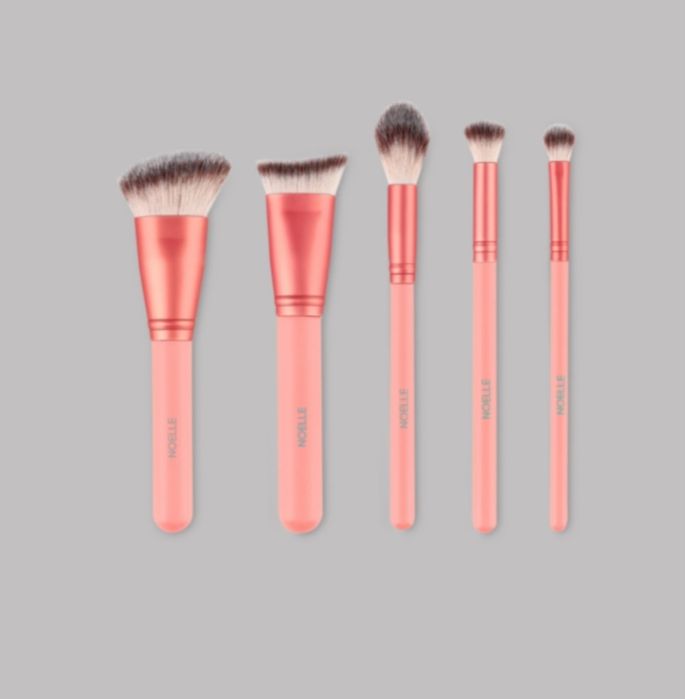 Комплект четки за грим  5/1 NOELLE