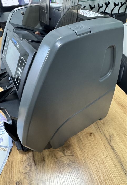 Счетчик банкнот Дорс 800 (7 валют) Б/У