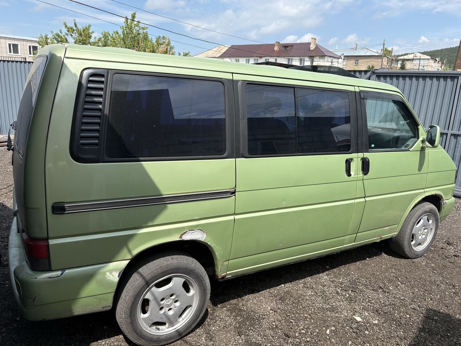 Автомобиль. Т4. Мультивен.