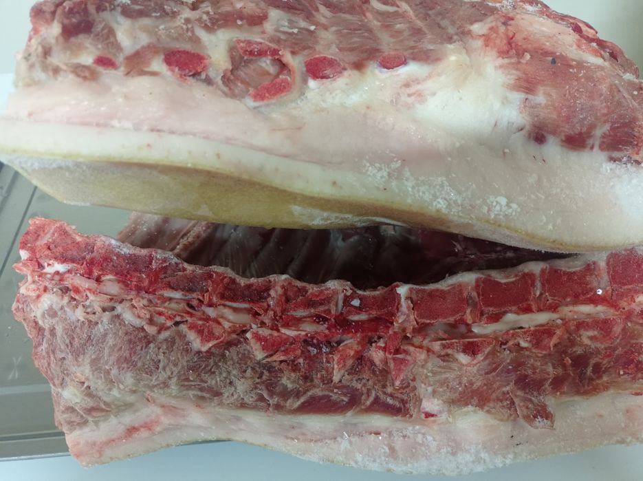 Мясо свинины продается