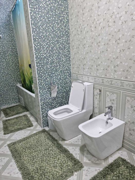 Квартира в центре .Своя.Полностью укомплектованная.3 комнаты .116 кв.м