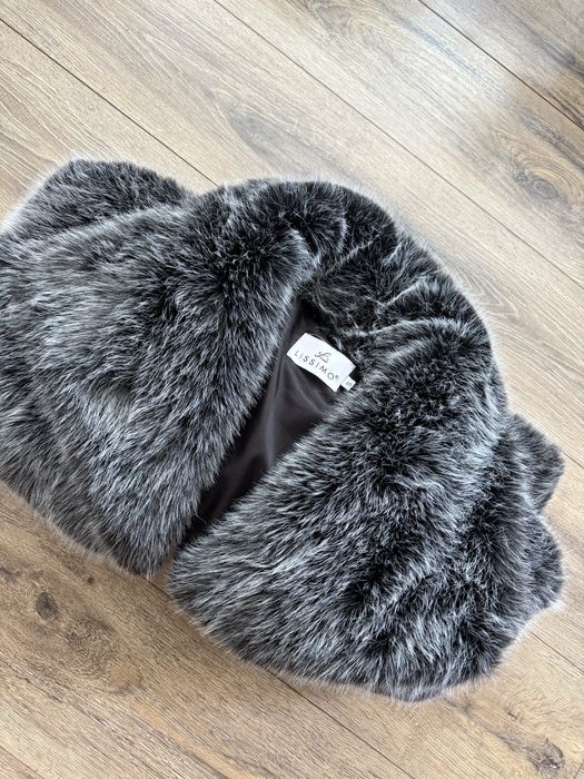 Дамско палто чисто ново