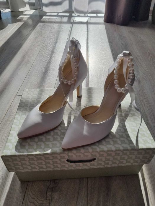 Pantofi piele Yvettes noi nr. 36