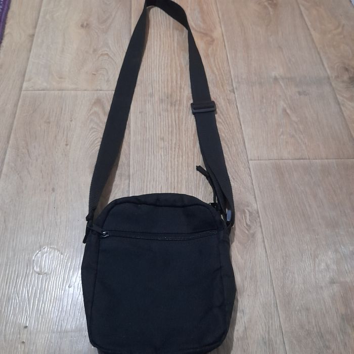 Черна чанта на Kappa