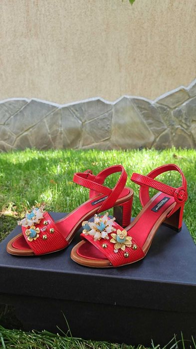 Papuci Balenciaga nr 35 50% Reducere