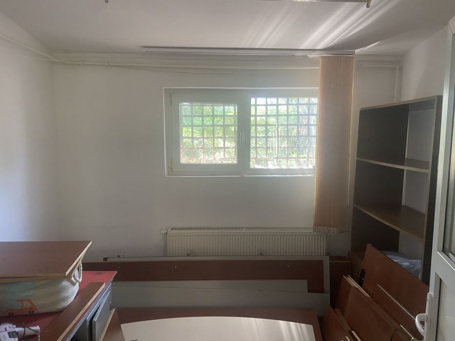 Spatiu comercial P+E,Depozit+birou,
