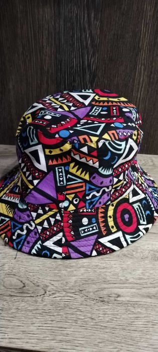 Шапки две лица-идиотки три десена