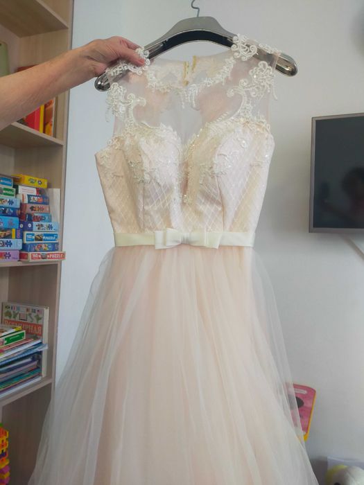 Продам платье, одевала на свадьбу