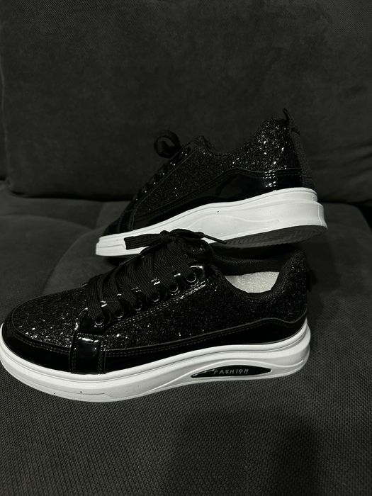 Дамски маратонки