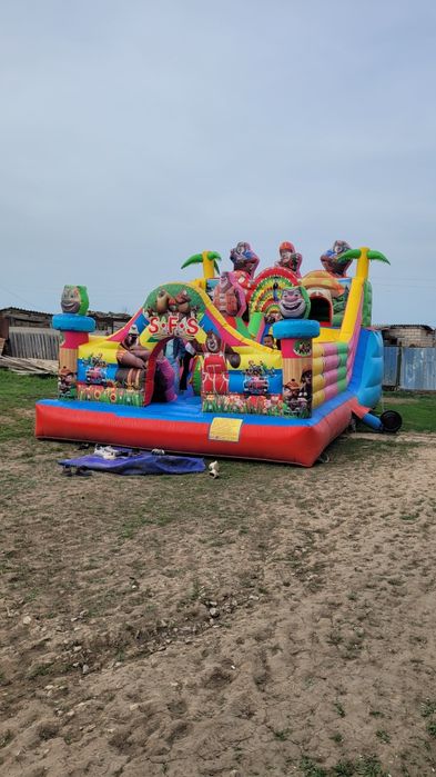 Надувной батут с компрессором