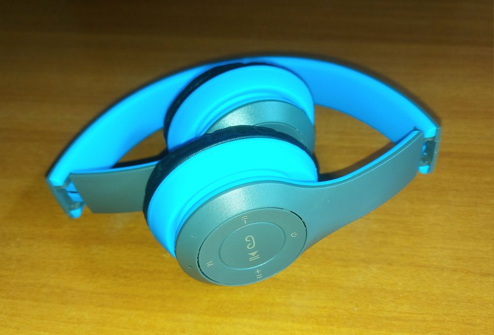 Продам наушник беспроводной