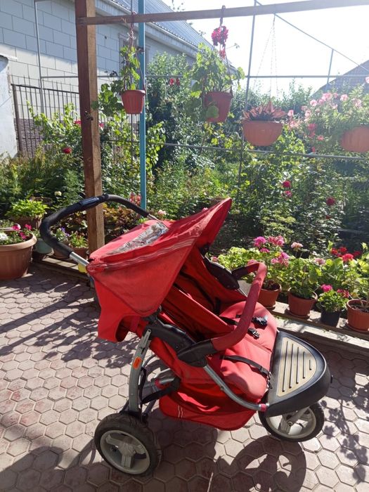 Коляску для двойняшек