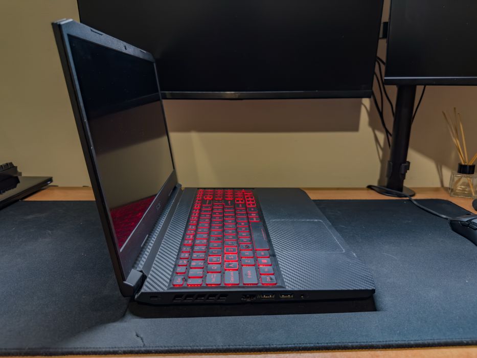 Laptop gaming Acer Nitro 5, AMD Ryzen 5 5600h, RTX 3050, 16GB RAM