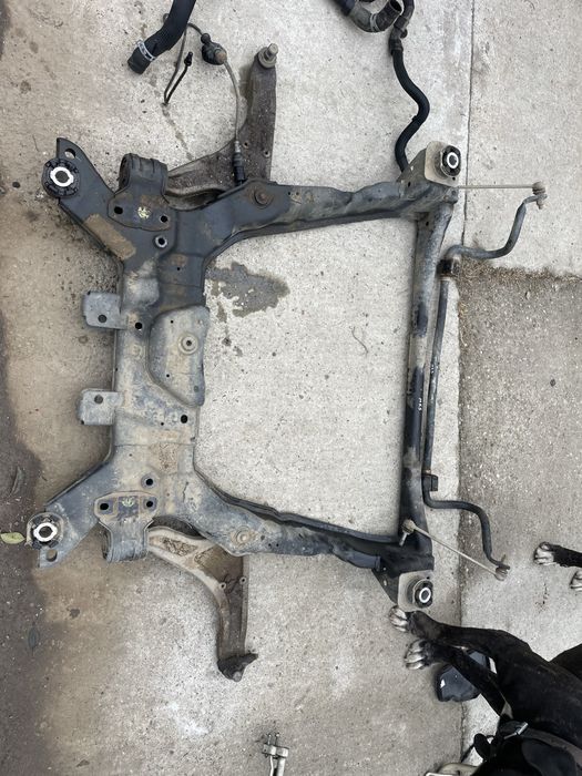 Cadru motor Ford Mondeo mk5 / jug / calandru