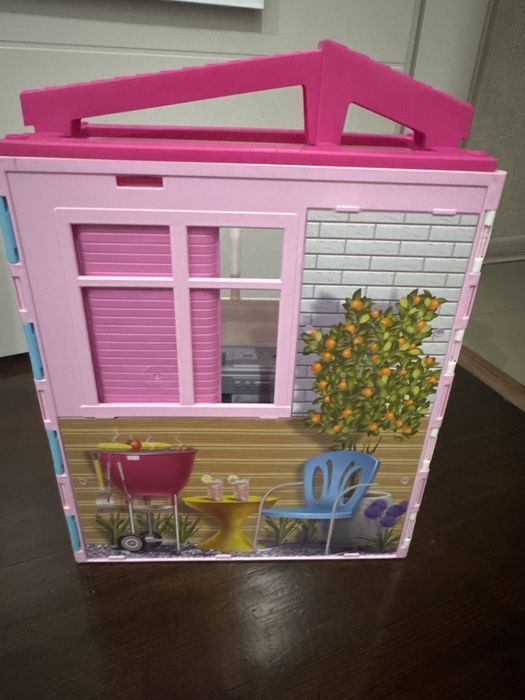 Barbie къща преносима