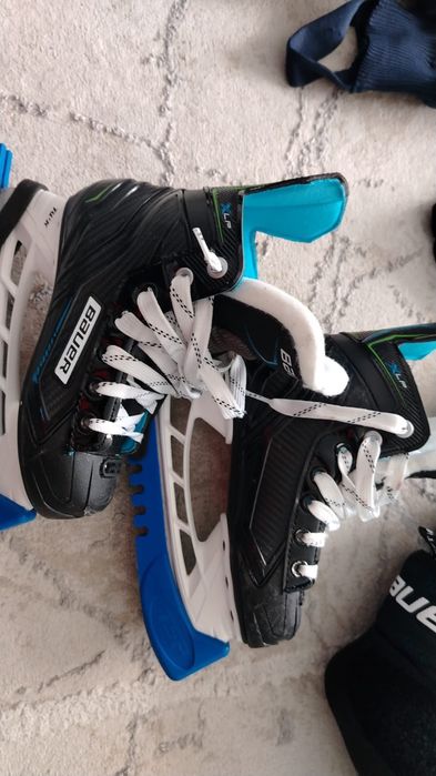 Продам форму хоккейную