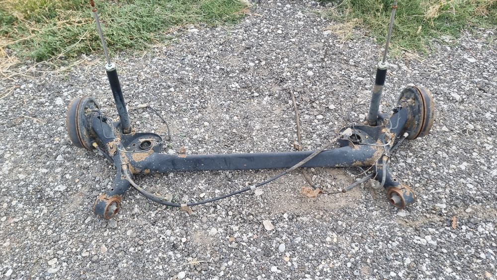Punte spate toyota yaris 2006-2011