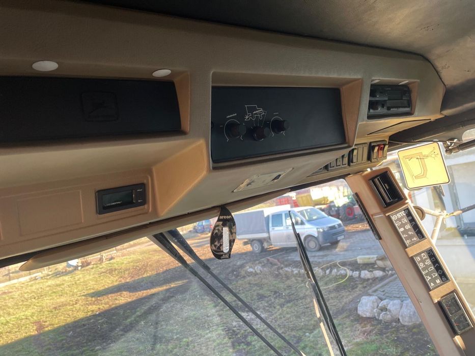 Combina John Deere 2054