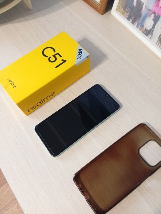 Телефон Realme C51