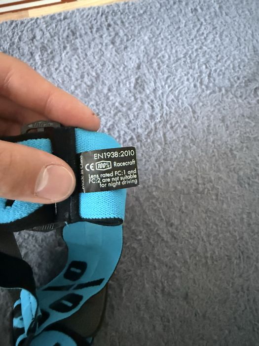Ochelari 100% aproape noi