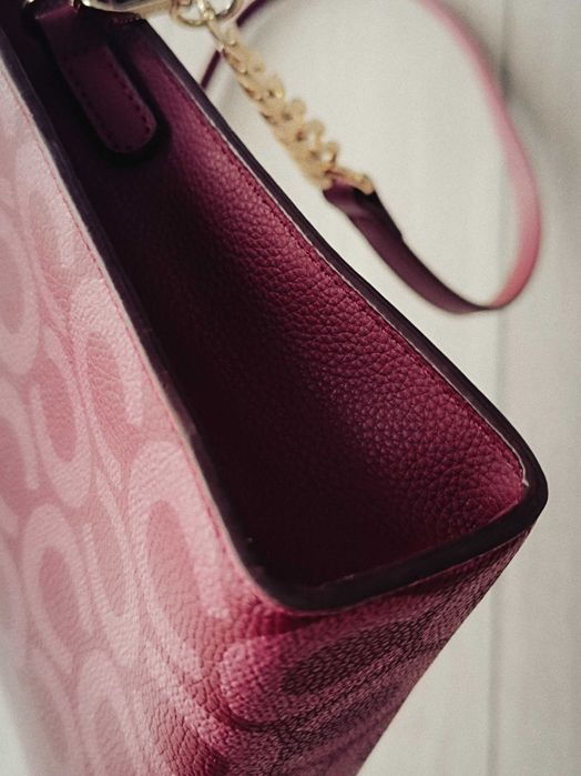 Geantă chic de umăr