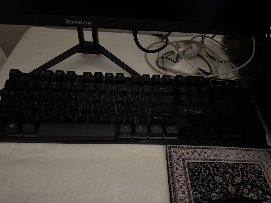 Продаю клавиатуру