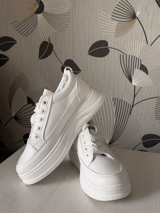 Распродажа женской обуви