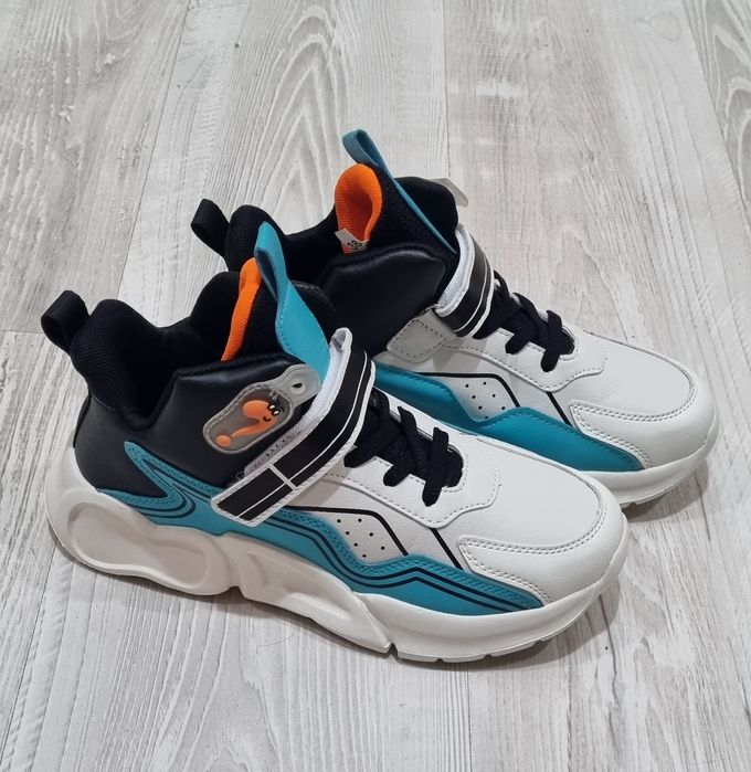 Adidasi băieți nr 38