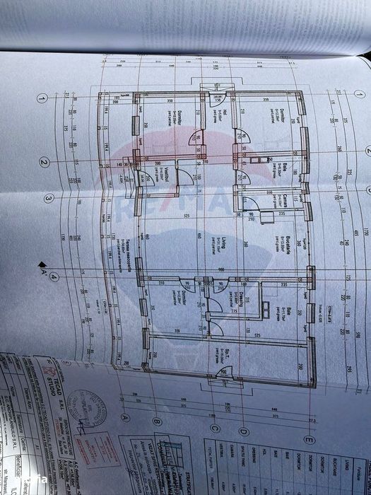 Carbunari Vanzare teren cu fundatie, proiect de casa si racorduri