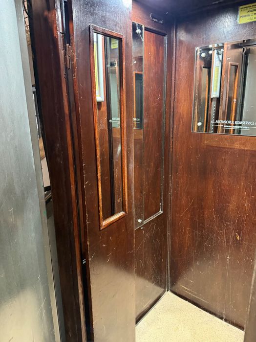 Vand Garsoniera Calea Victoriei Ultracentral Velocita