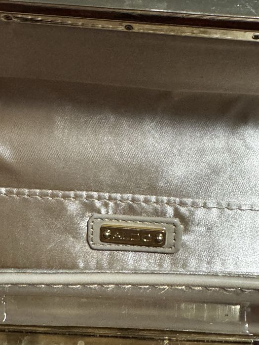 Aldo бежевый лакированный клатч