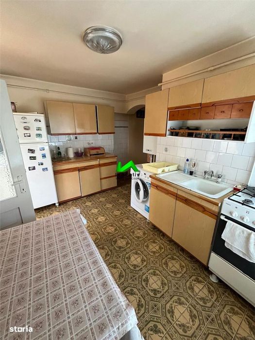 Casa de vanzare 3 camere pivnita Sibiu Lupeni