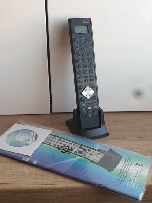 Telecomanda universala