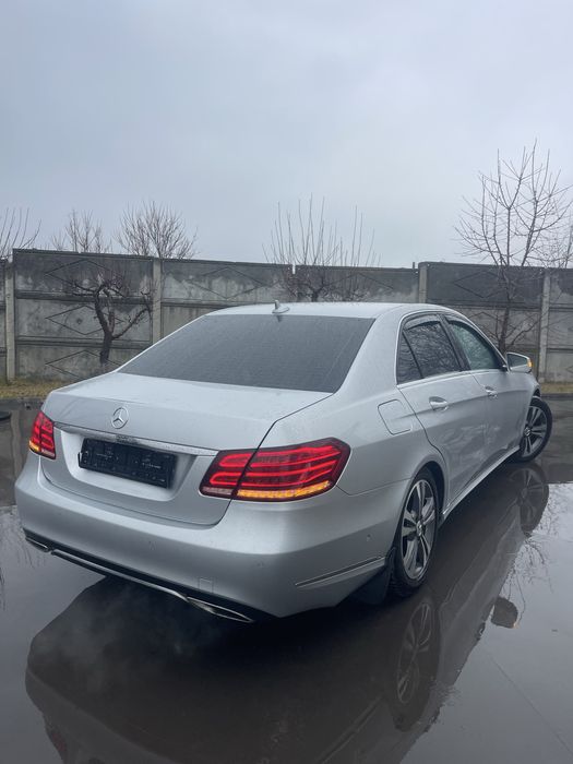 Dezmembrez mercedes w212 facelift 2.2