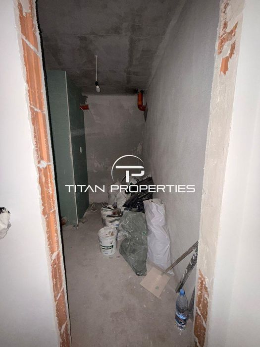 Тристаен апартамент в Сентрал парк, ж.к Славейков