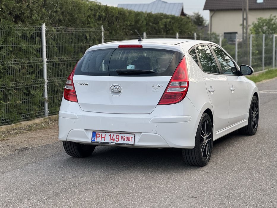 Hyundai i30 Fifa Edition 1.4 MPI / Benzina / 2012 / Euro 5 / Garantie / Posibil rate