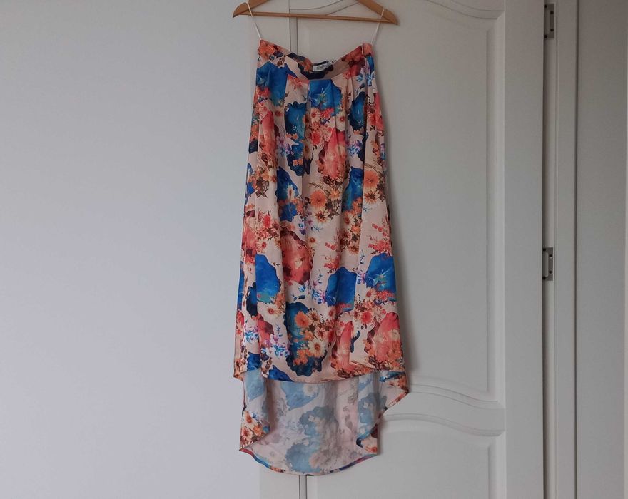 Fusta lunga cu trena marimea 10