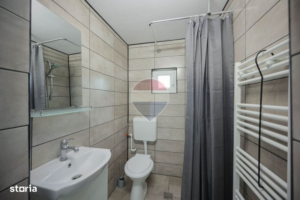 Casă cu 3 camere, complet renovată, teren 8.788 mp, Forosig