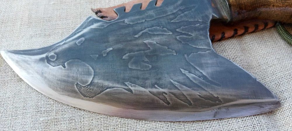 Нож за ценители.Подходящт за всяка цел-за украса,за работа,за подарък