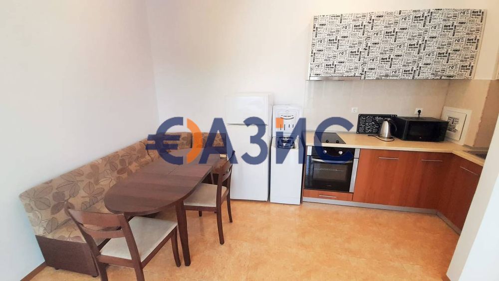 Продава се Двустаен апартамент в к.к. Слънчев бряг - 60 кв.м за 604 €/кв.м - Снимка #8