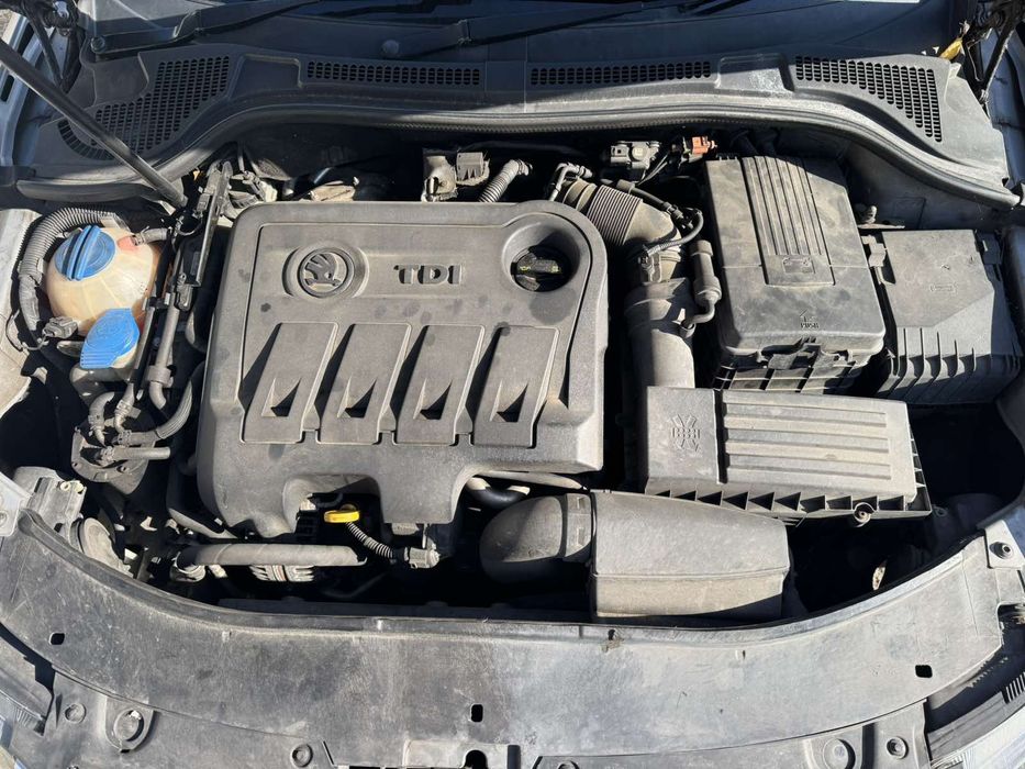 • Шкода суперб 2.0 дизел 140кс 2015г на ЧАСТИ / Skoda superb dizel 140