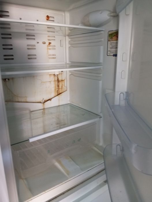 Продам холодильник от Indesit
