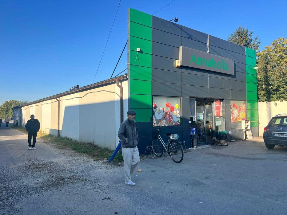 Vand spatiu comercial