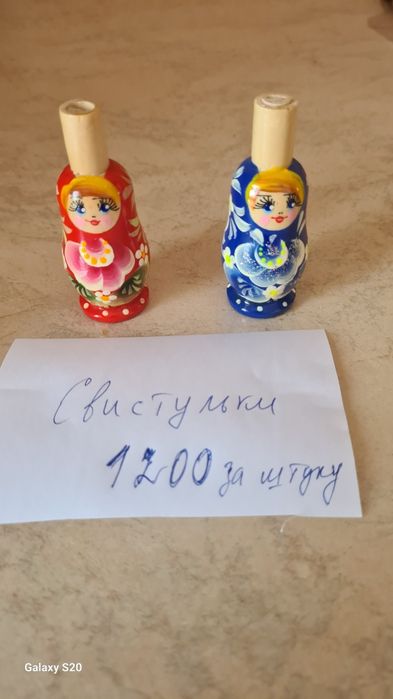 Игрушки киндер, свистульки и статуэтки б/у