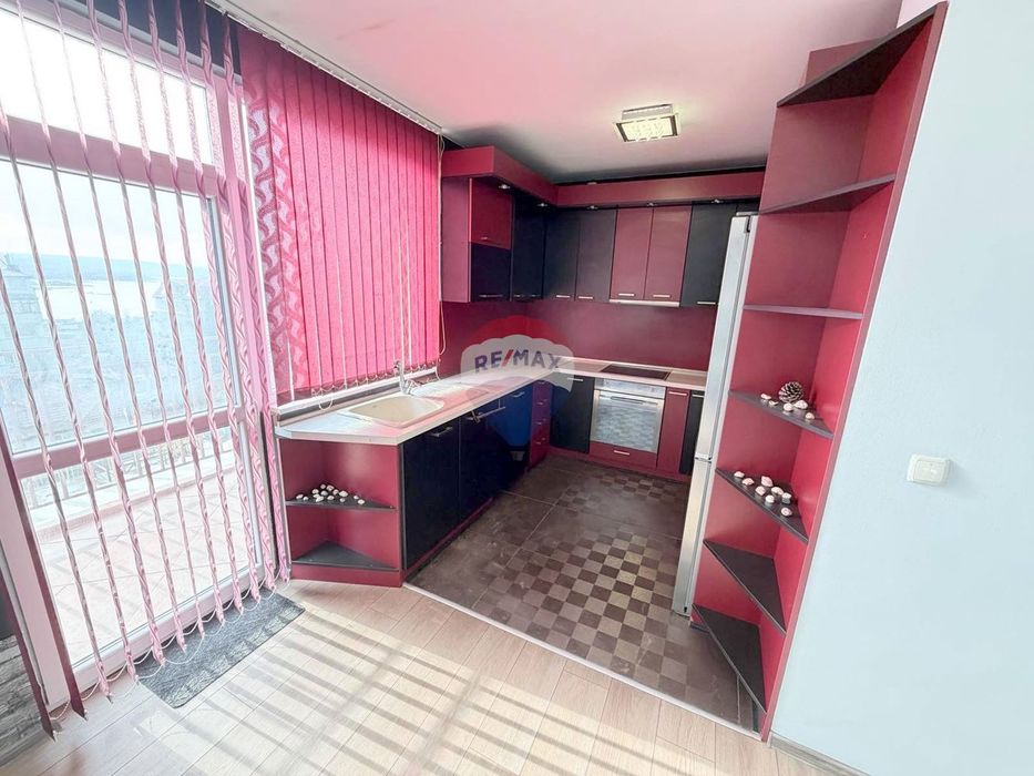 Дава се под наем Двустаен апартамент в Варна, Погреби - 90 кв.м за 500 € - Снимка #1