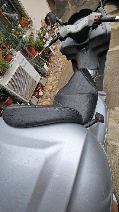 Scuter Piaggio X8 2004, 198 cm3