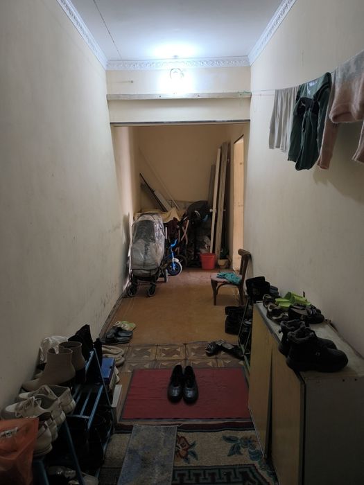 2 х ком квартиру 7/9 состояние среднее. Акфа рамы железная дверь